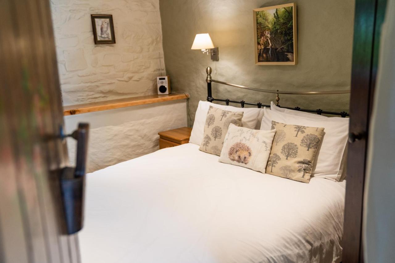Holiday home Brynarth Country