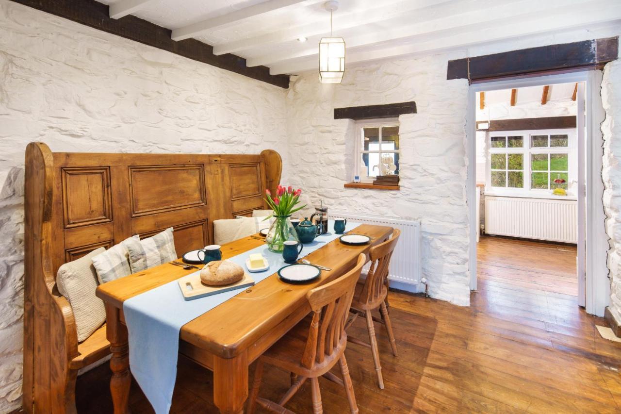 Holiday home Brynarth Country